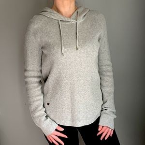 Ralph Lauren sweater/hoodie - Size M (girl in the pics wears usually size S)
